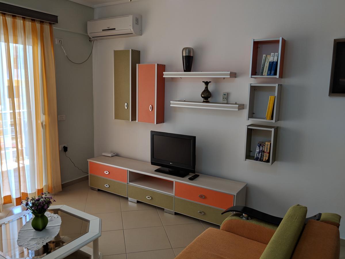 Seafront Apartment ซารานเดอ ภายนอก รูปภาพ