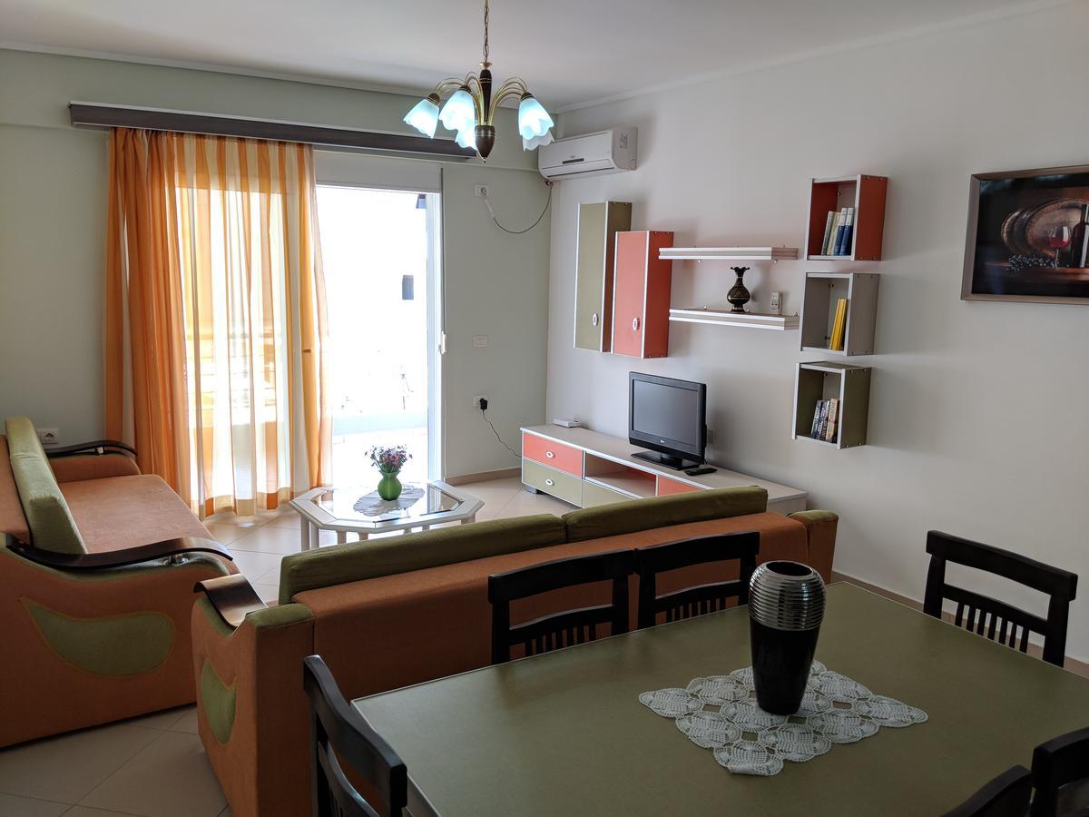 Seafront Apartment ซารานเดอ ภายนอก รูปภาพ
