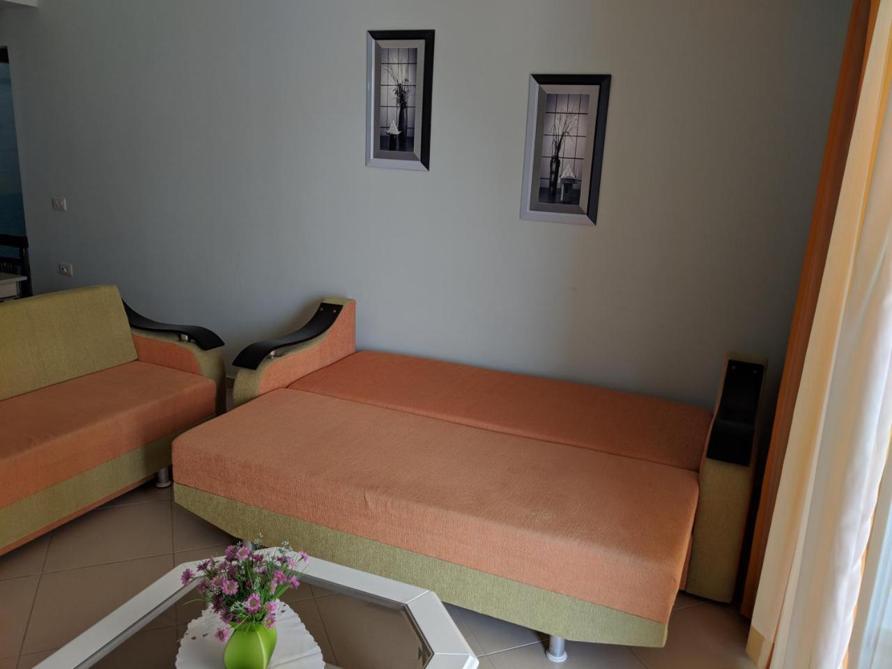 Seafront Apartment ซารานเดอ ภายนอก รูปภาพ