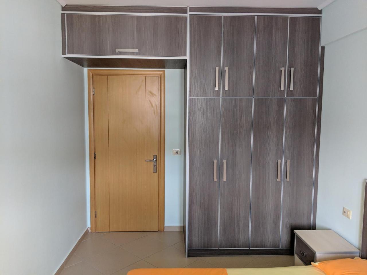Seafront Apartment ซารานเดอ ภายนอก รูปภาพ