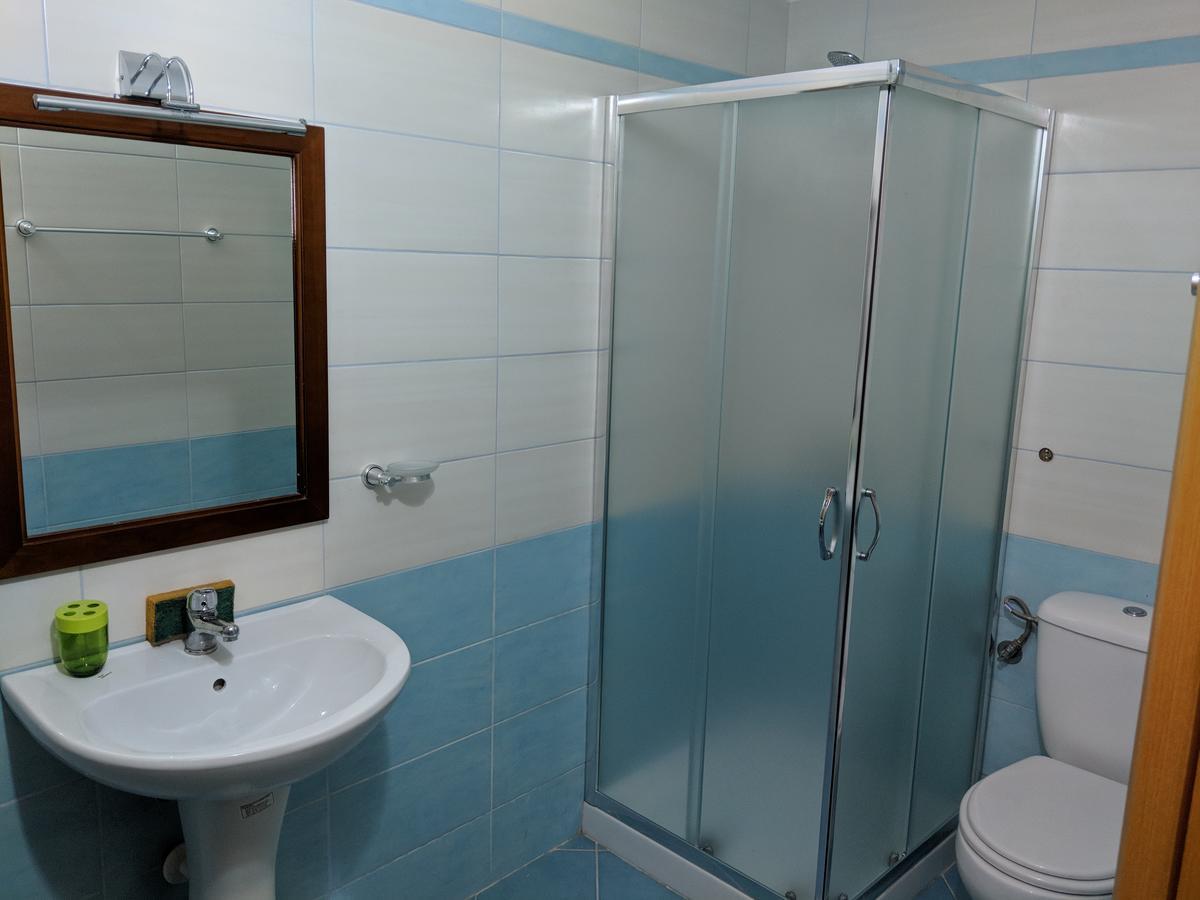 Seafront Apartment ซารานเดอ ภายนอก รูปภาพ