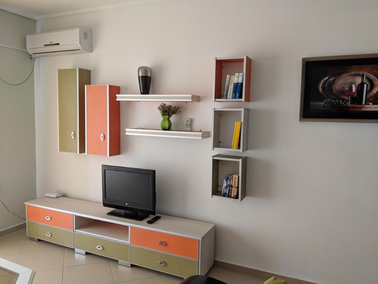 Seafront Apartment ซารานเดอ ภายนอก รูปภาพ